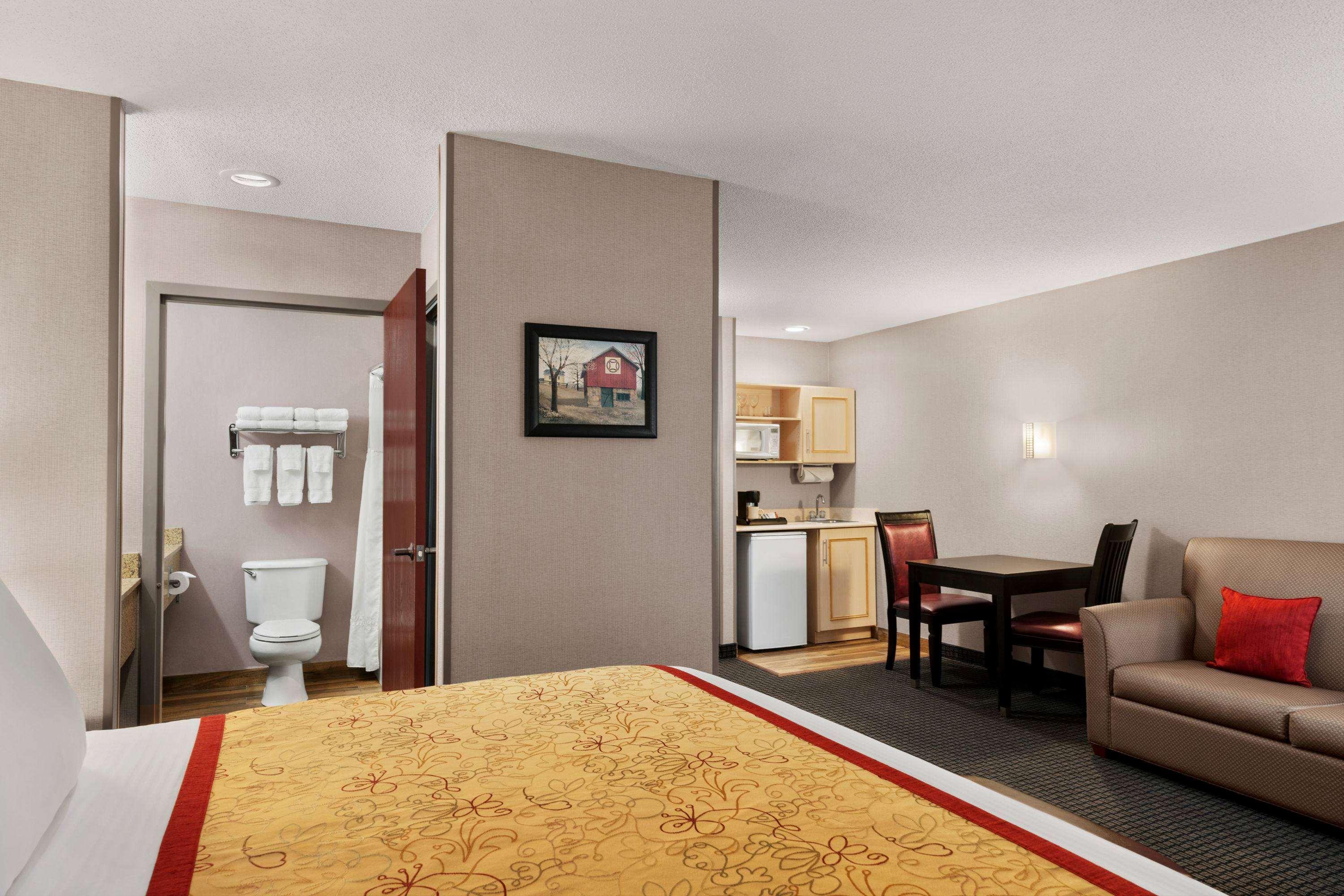Lancaster Suites Fertility Extérieur photo