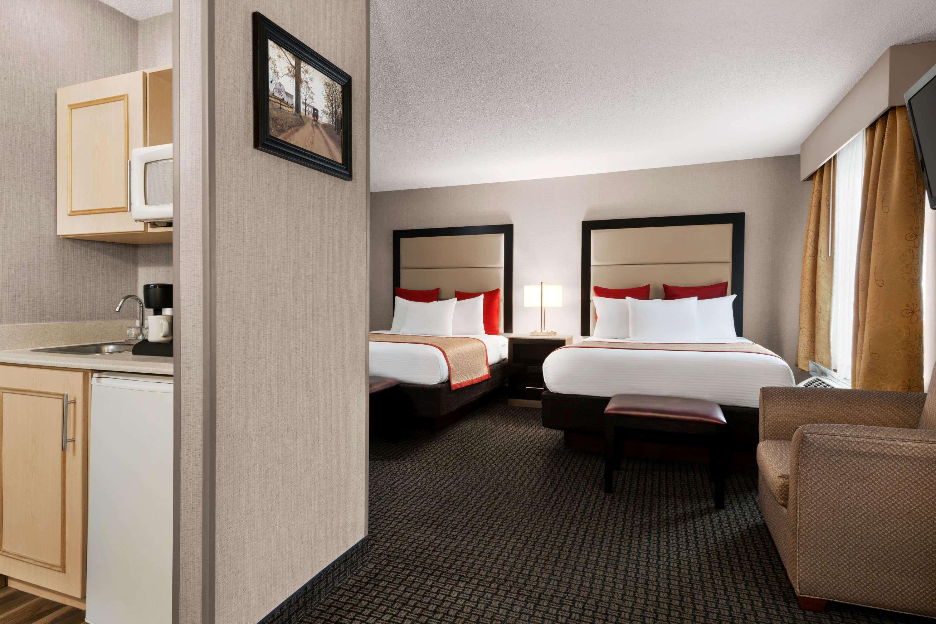 Lancaster Suites Fertility Extérieur photo