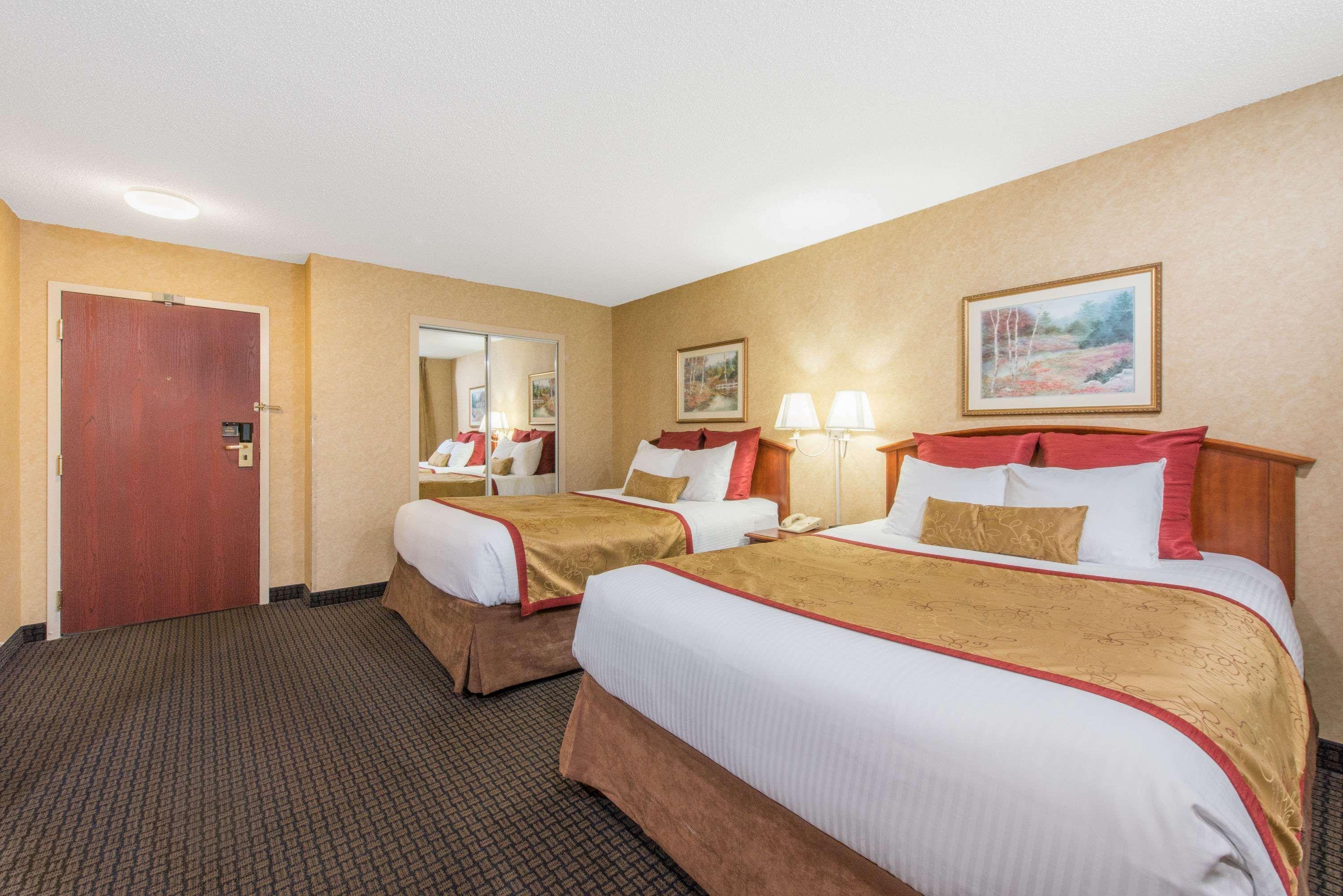Lancaster Suites Fertility Extérieur photo