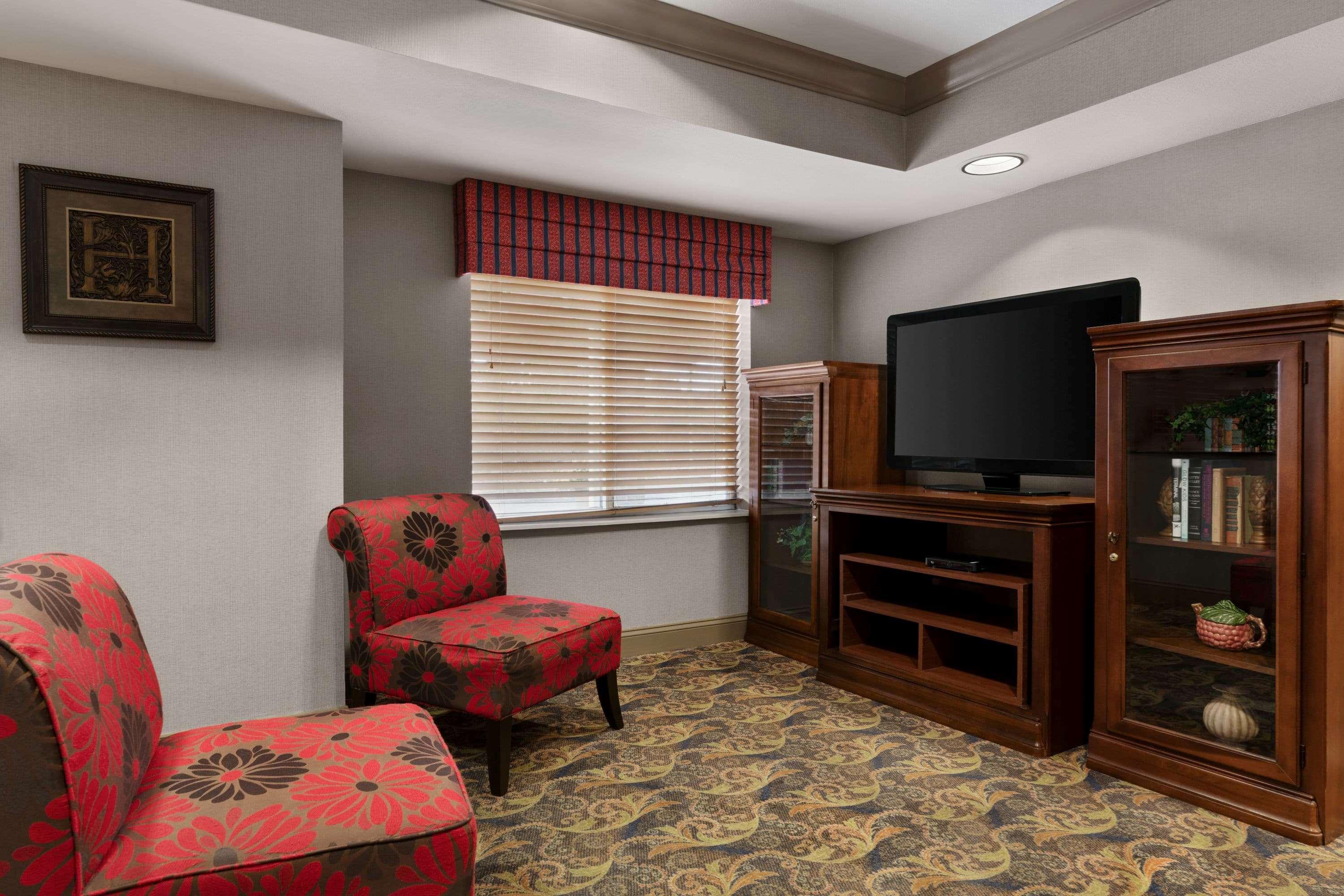 Lancaster Suites Fertility Extérieur photo