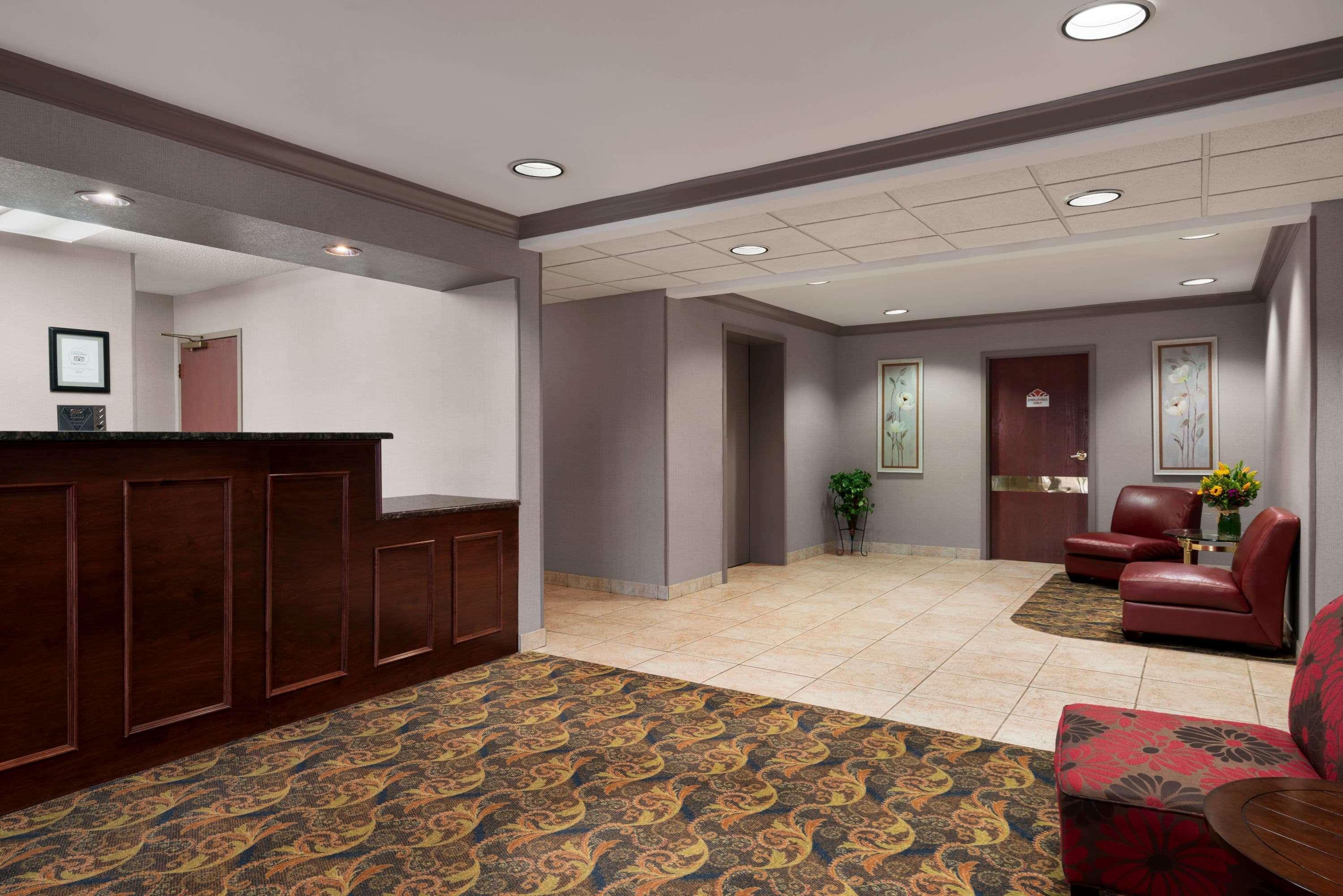 Lancaster Suites Fertility Extérieur photo