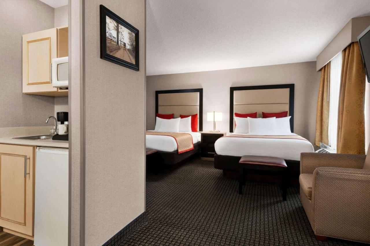 Lancaster Suites Fertility Extérieur photo